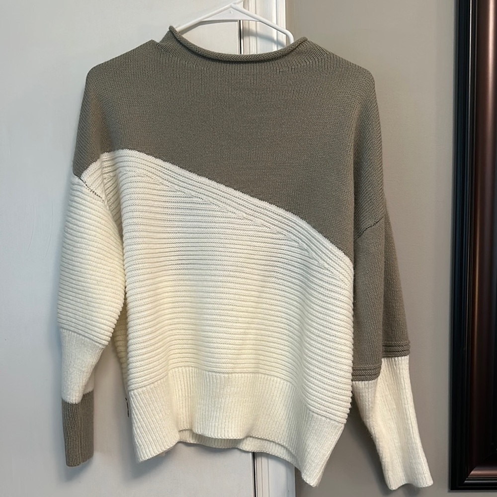 Colorblock Sweater in Light Brown and Cream